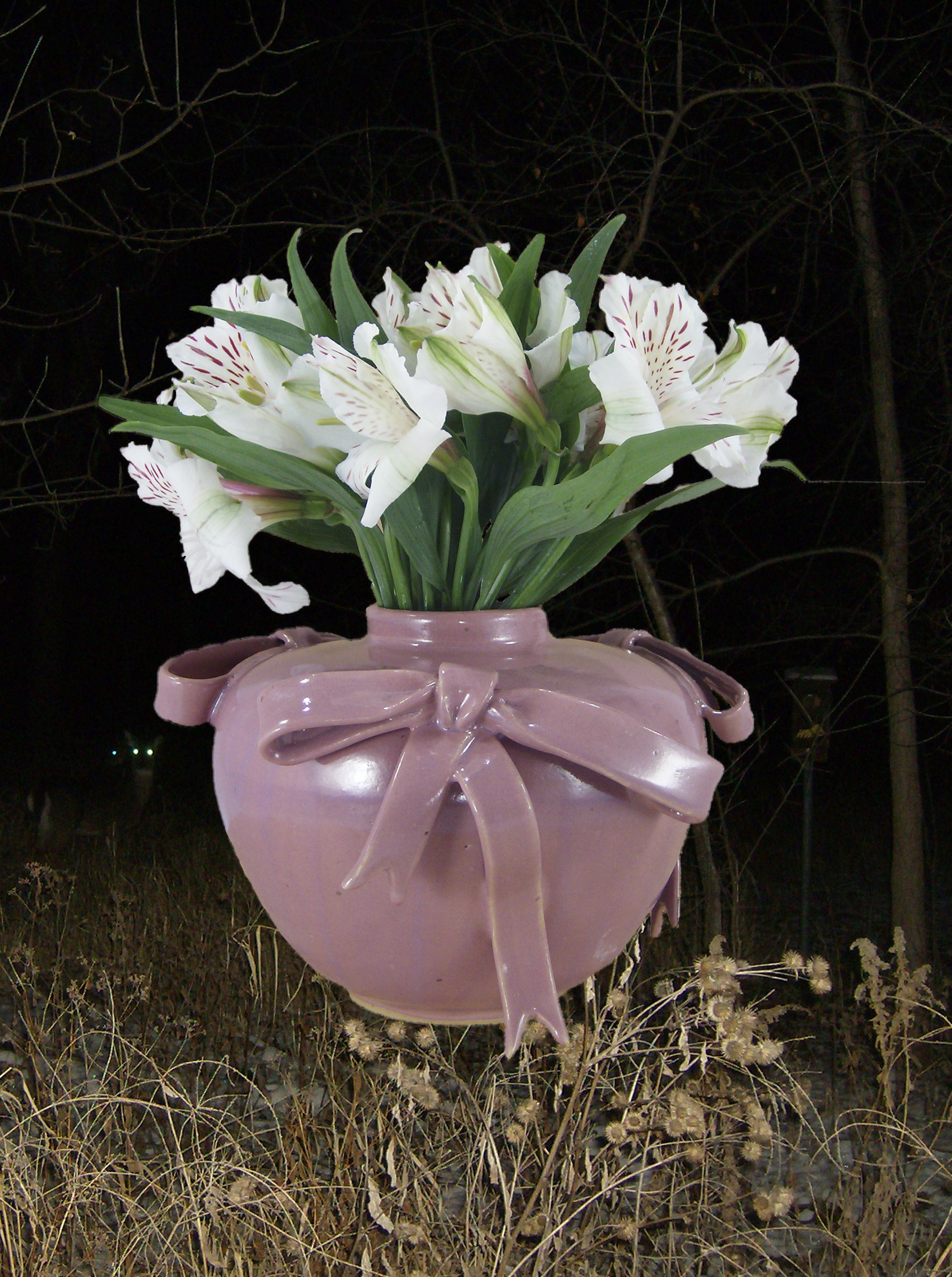 Bow vase