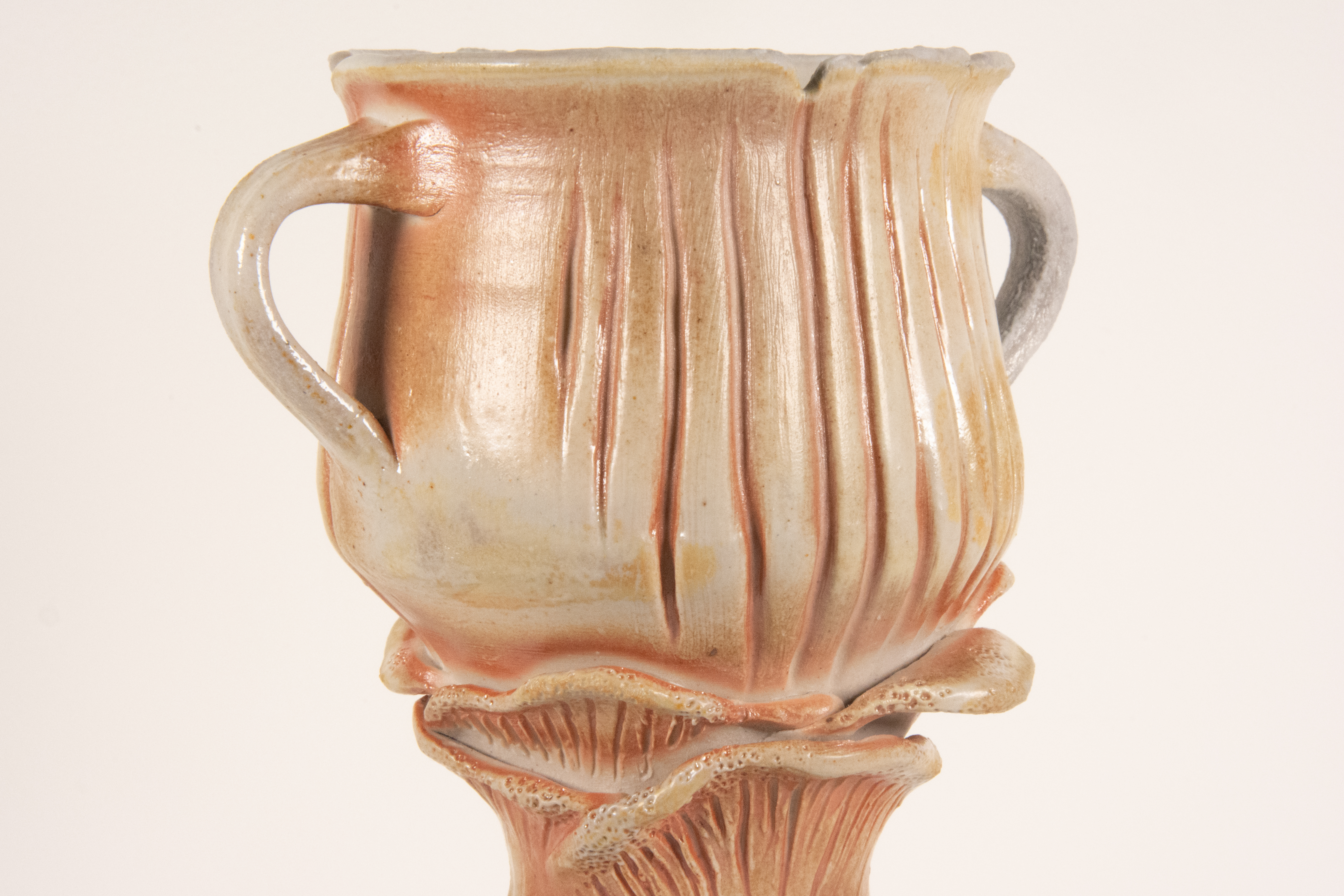 Porcelain wood-fired chalace